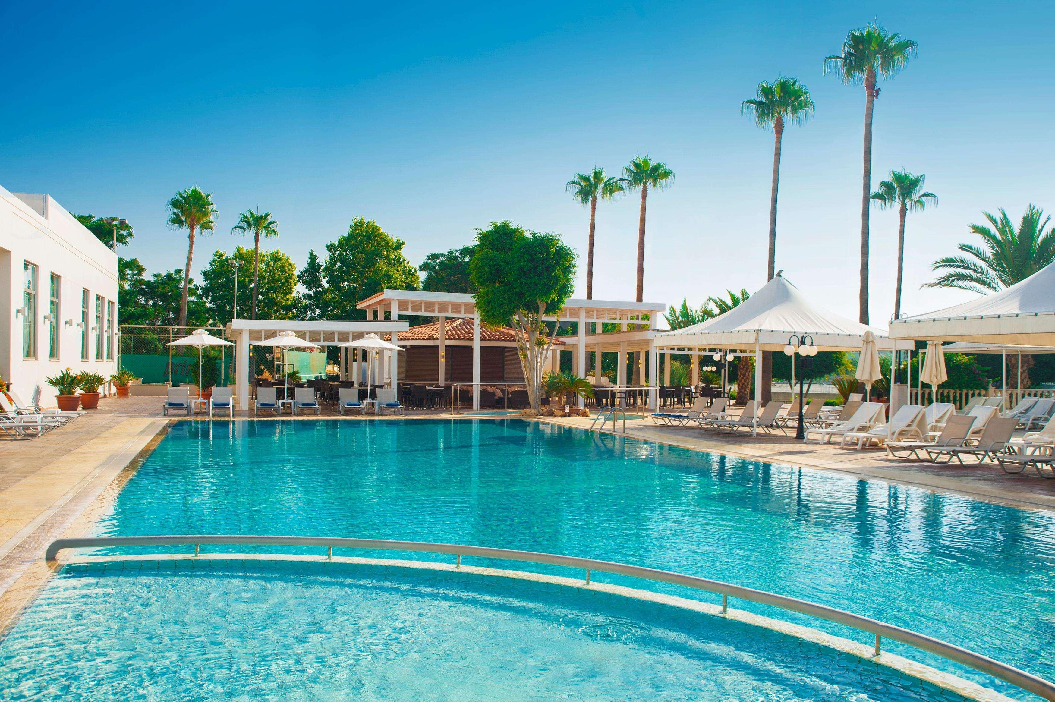 Ajax Hotel Limassol Eksteriør billede