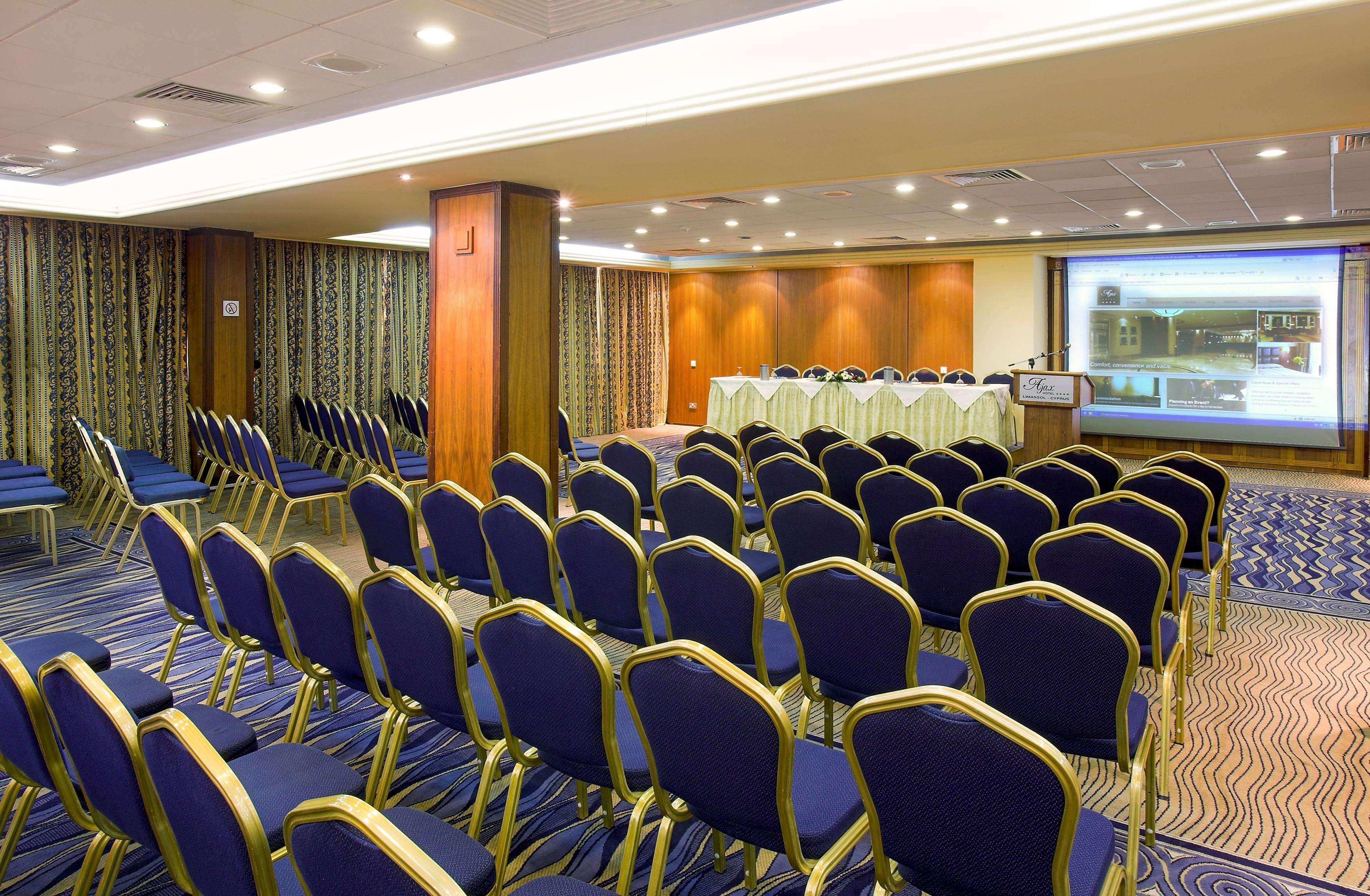 Ajax Hotel Limassol Eksteriør billede