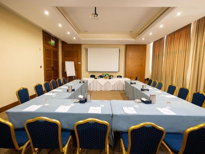 Ajax Hotel Limassol Eksteriør billede