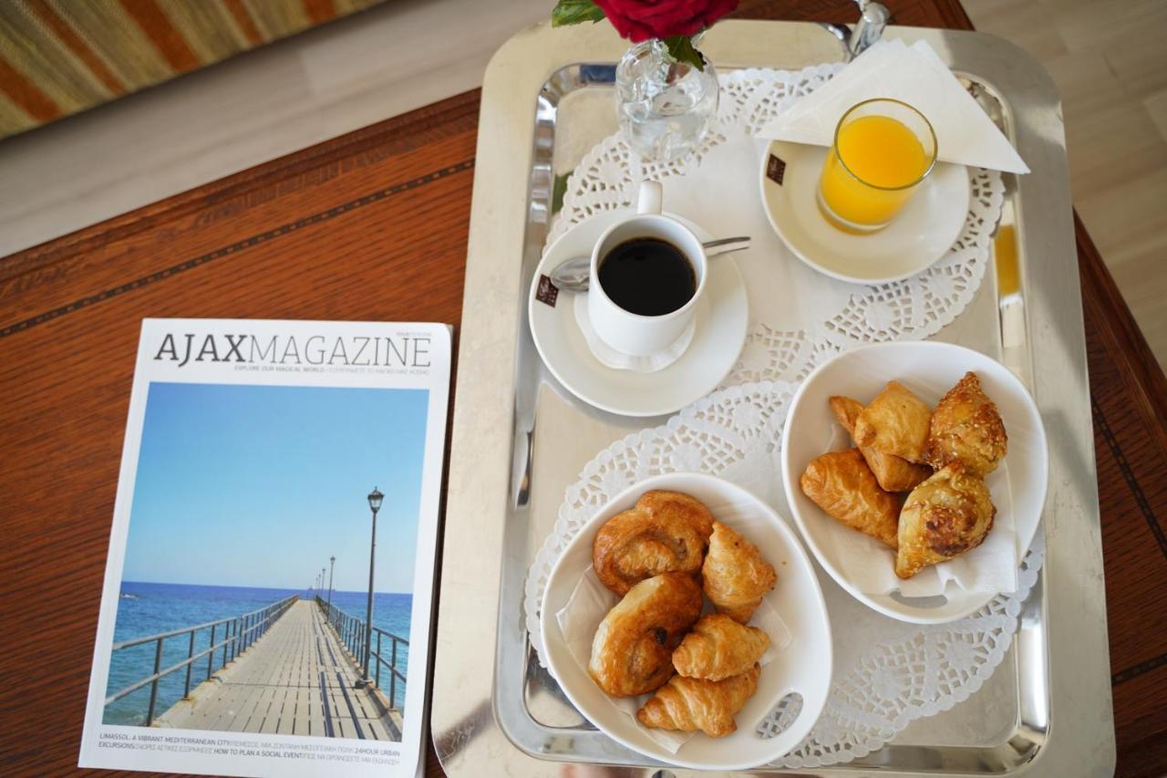Ajax Hotel Limassol Eksteriør billede